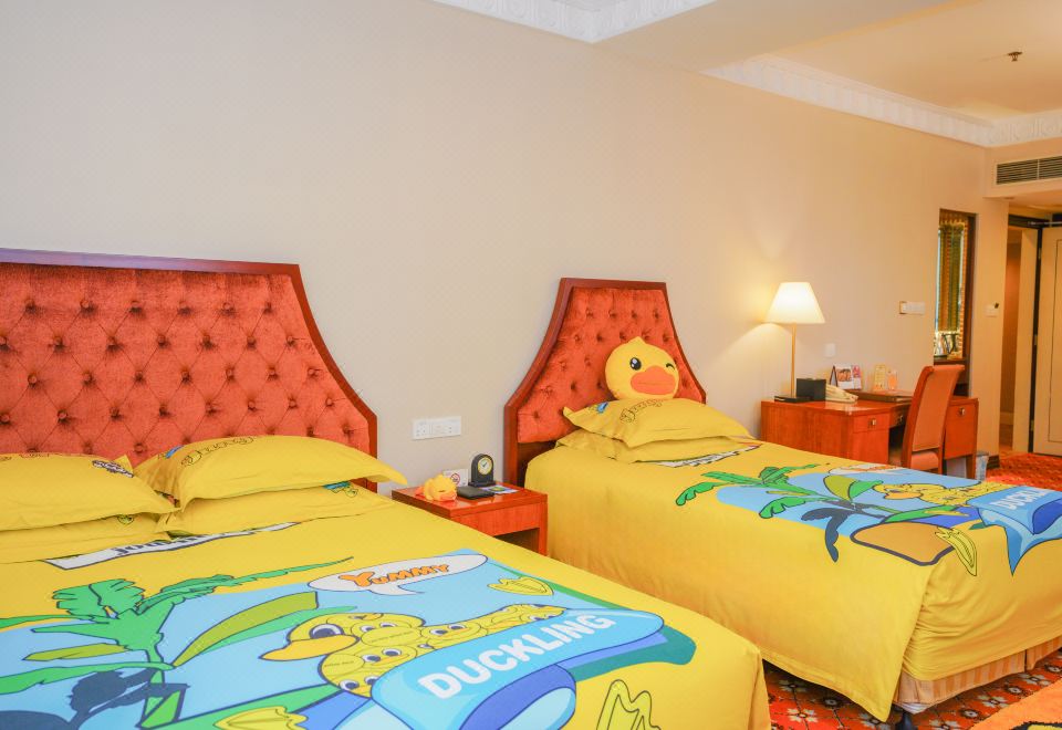 小黄鸭主题亲子房