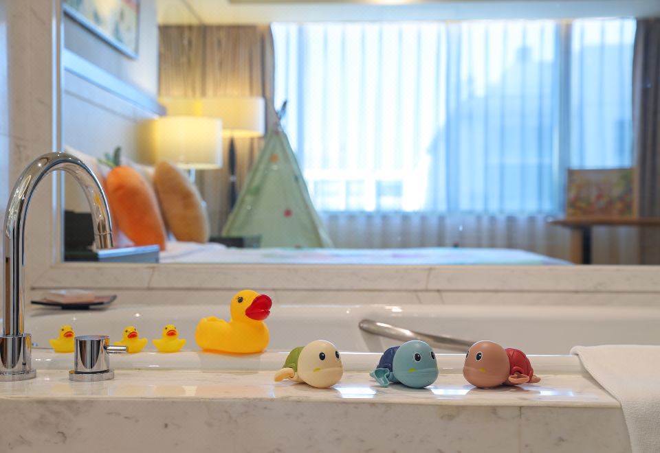 JW Marriott Hotel BeijingJW Family Fun Journey - JW Gryphon Theme Double Bed Room