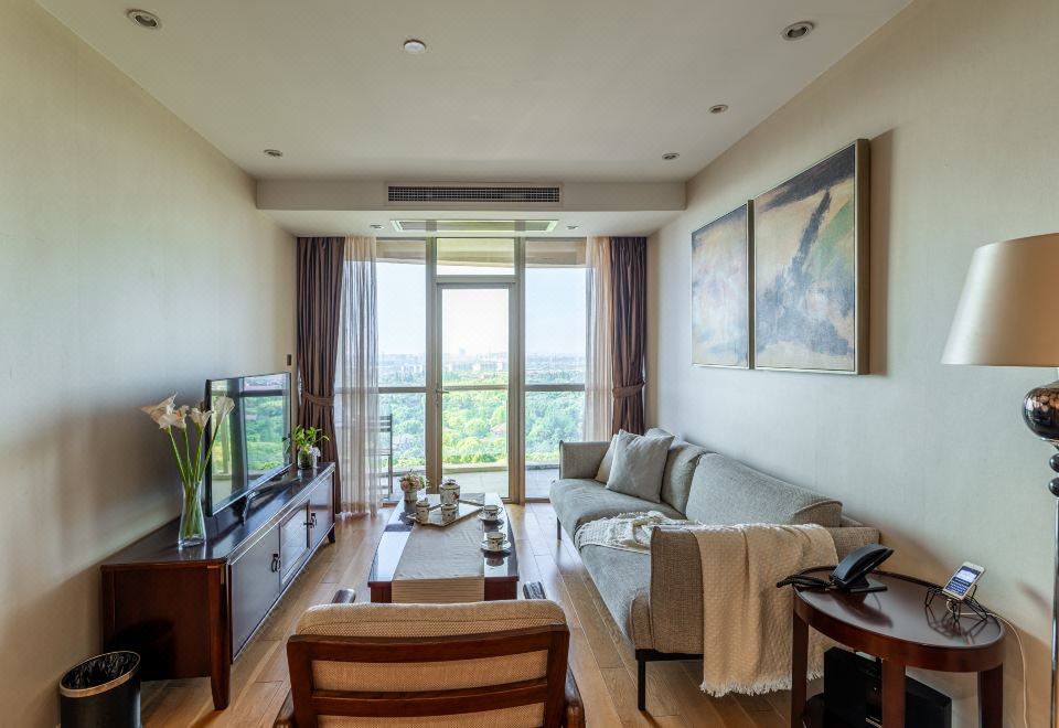 標準二室套房（洗烘一體機+衞洗麗+浴缸）