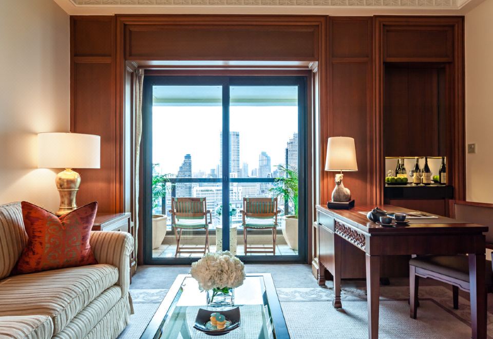 The Peninsula BangkokGrand Deluxe Balcony Room