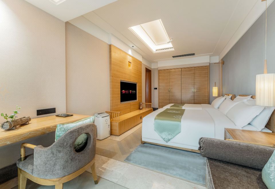 汤苑家庭套房（室外庭院私汤）