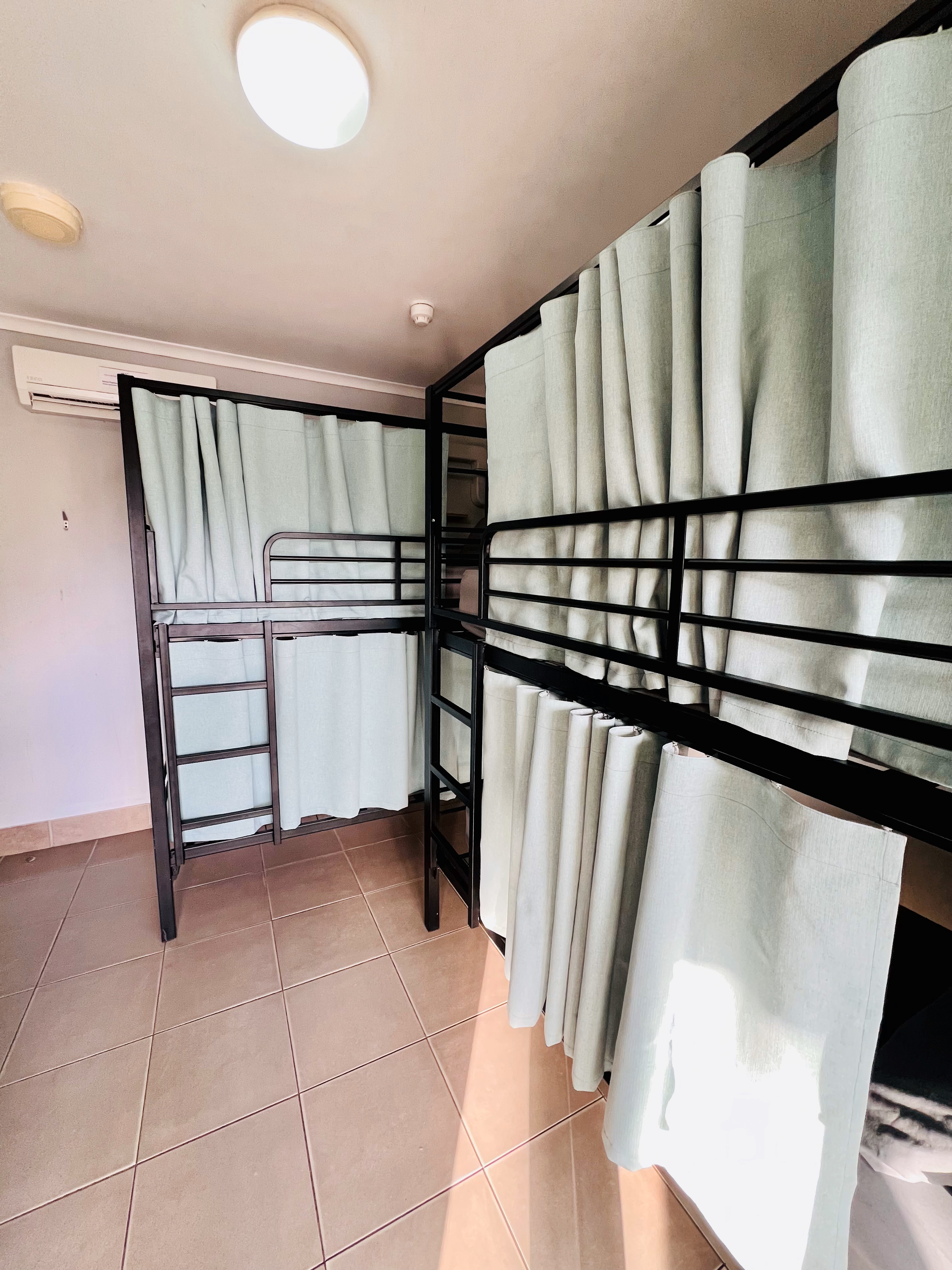 4 Bed Privacy Share + Ensuite