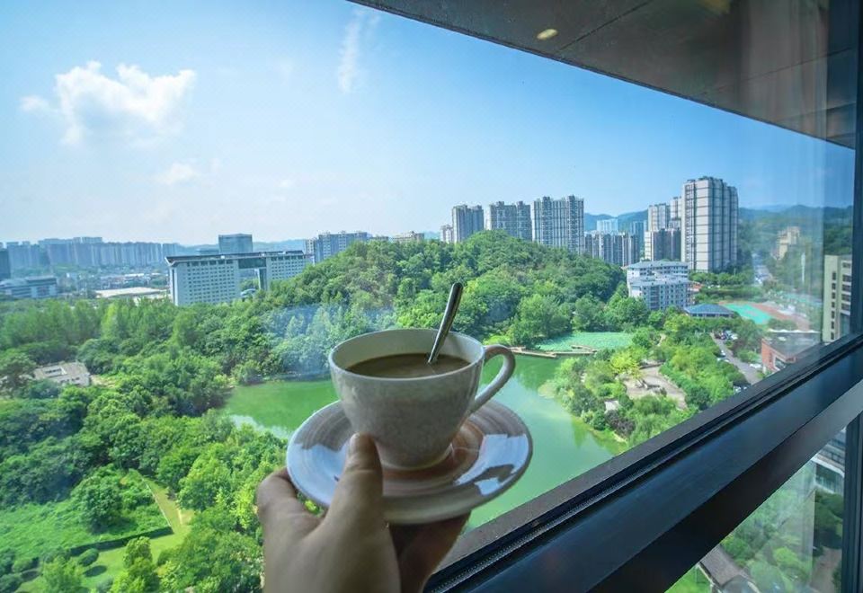 Gloria Grand Hotel JishouBusiness Suite