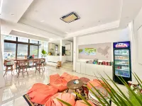 YoungLand Hostel