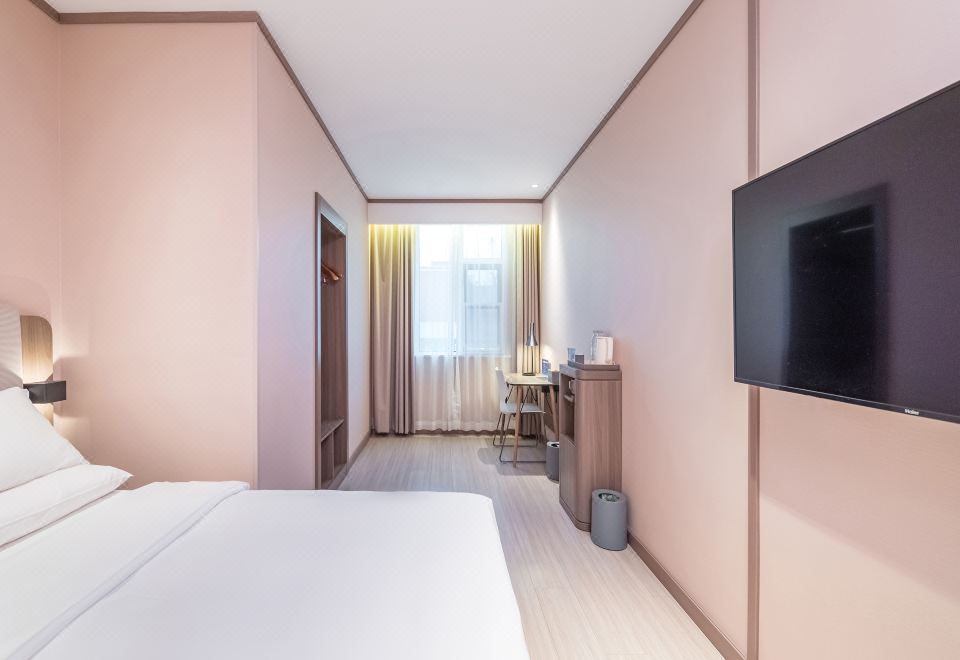 HanTing Hotel (Beijing Qianmen Street)Queen Room