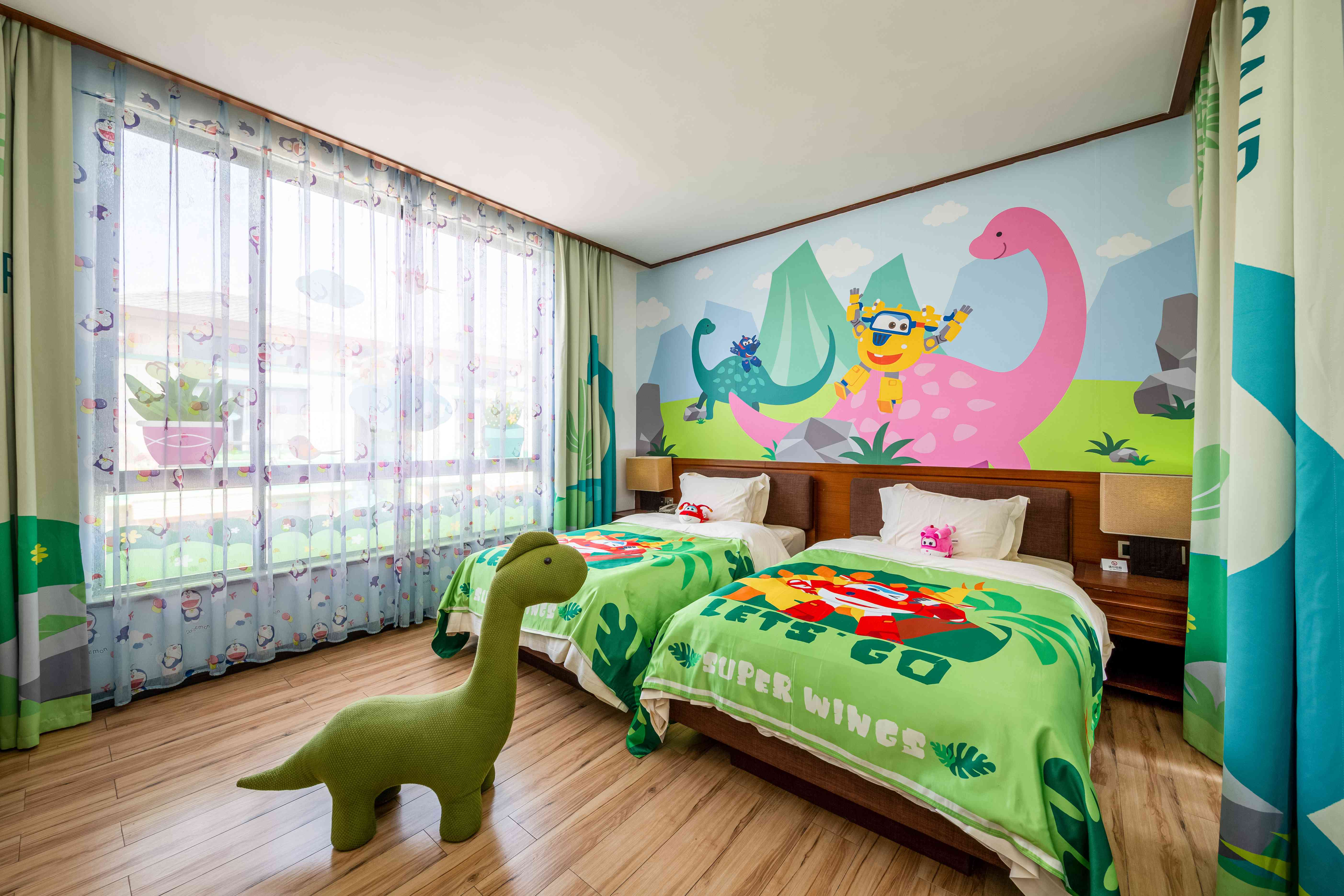 酷芽超級飛俠恐龍三房一廳