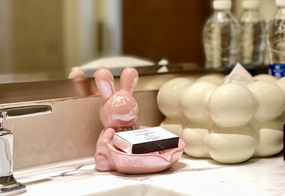 粉霧夢境大床房·金可兒床墊·云朵般睡眠