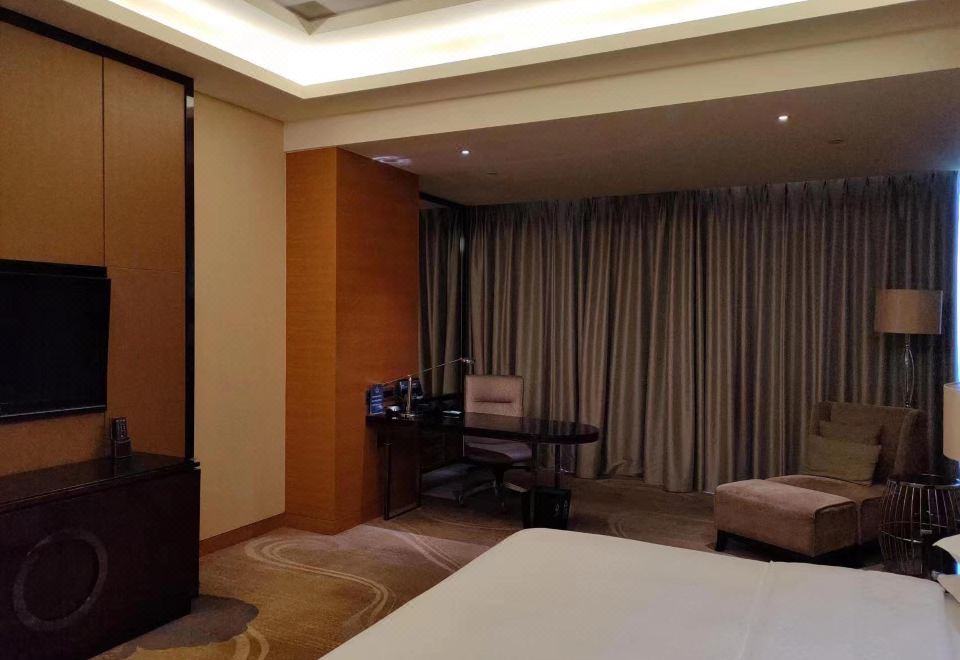 Four Points By Sheraton Langfang GuanExecutive Room