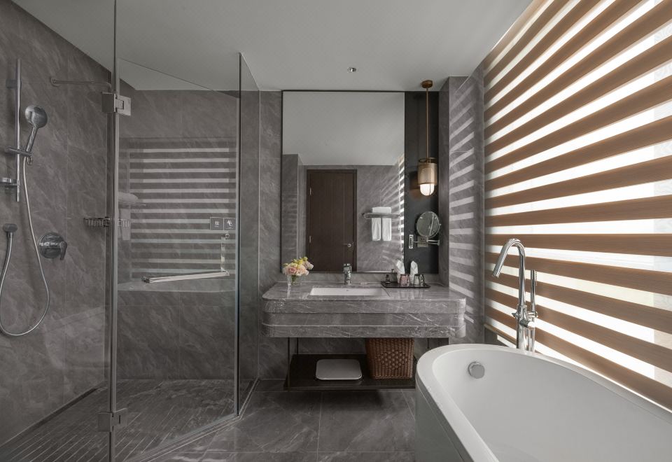 Century Huatian HotelBusiness Suite