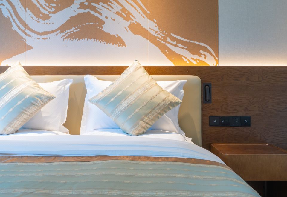 Dunhuang International HotelStandard Room (Double bed) (Building 1)