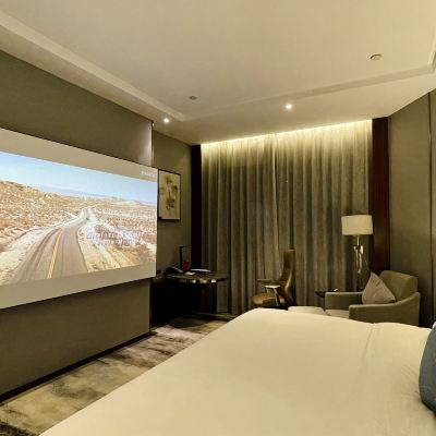 巨幕影音大床房【百寸巨幕+影視會員】 順德華美達酒店（佛山樂從傢俱城店）優惠