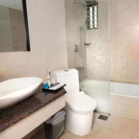 White Palace Hotel