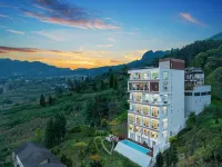 Xinzhibao · Yuanshan  Homestay (Enshi Grand Canyon Tourist Center Branch) Hotels in 