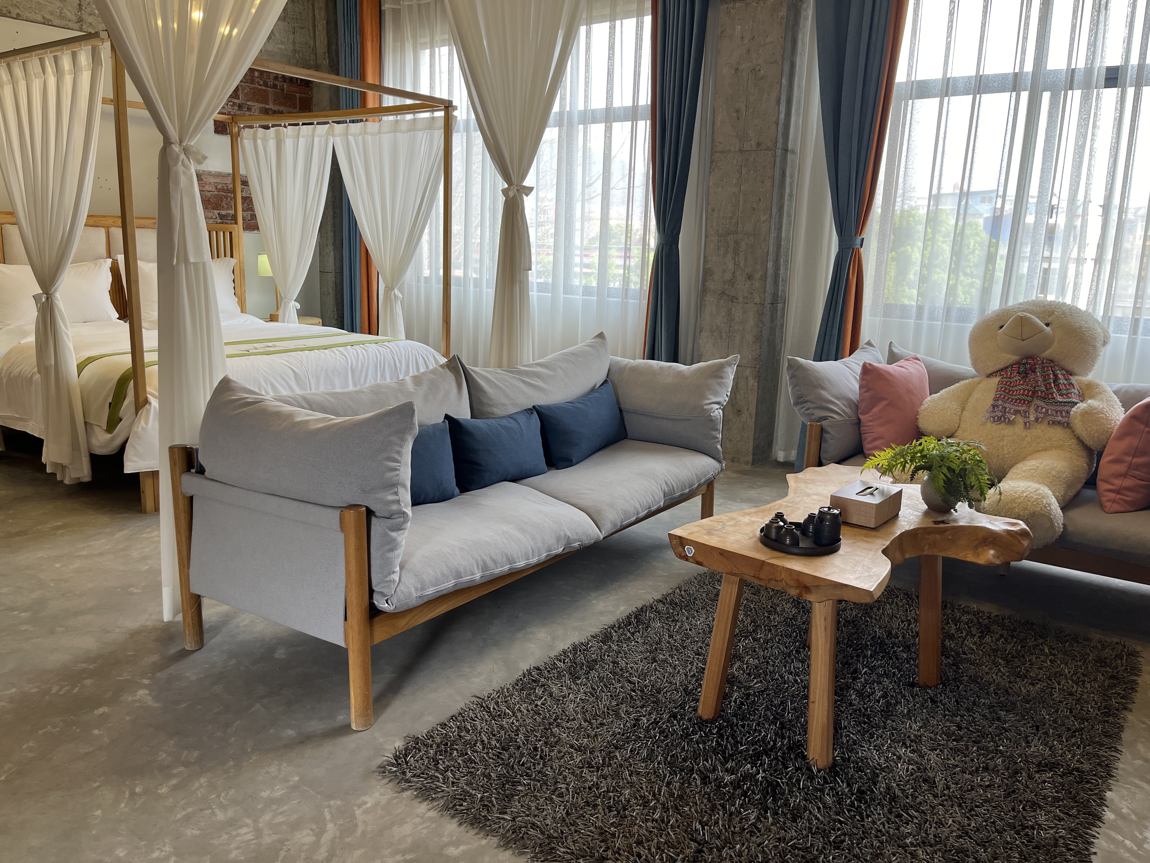 戀戀不舍豪華方床房