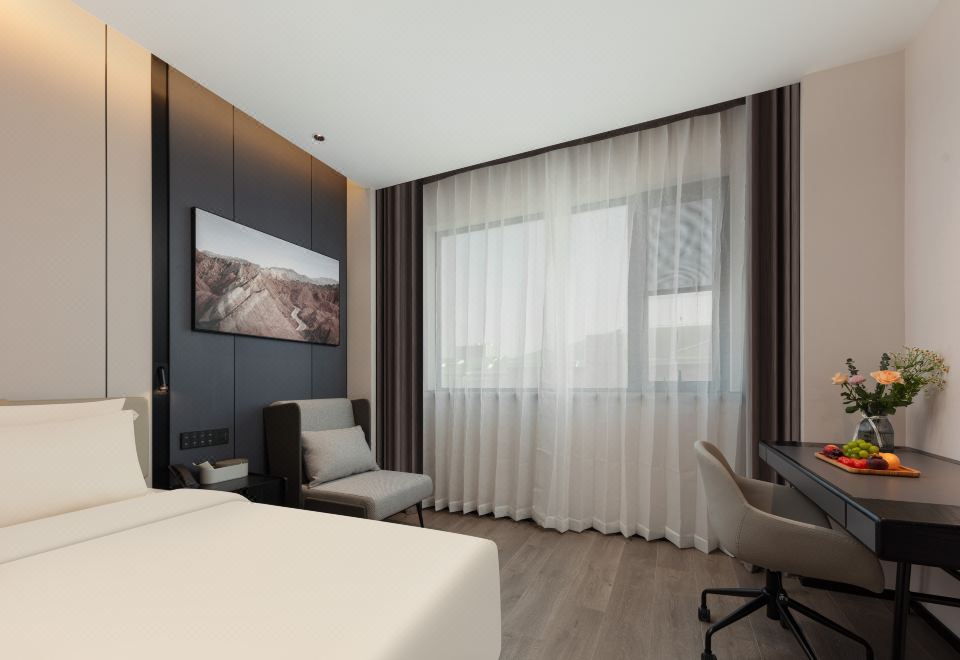 行政大床房（手机投屏）