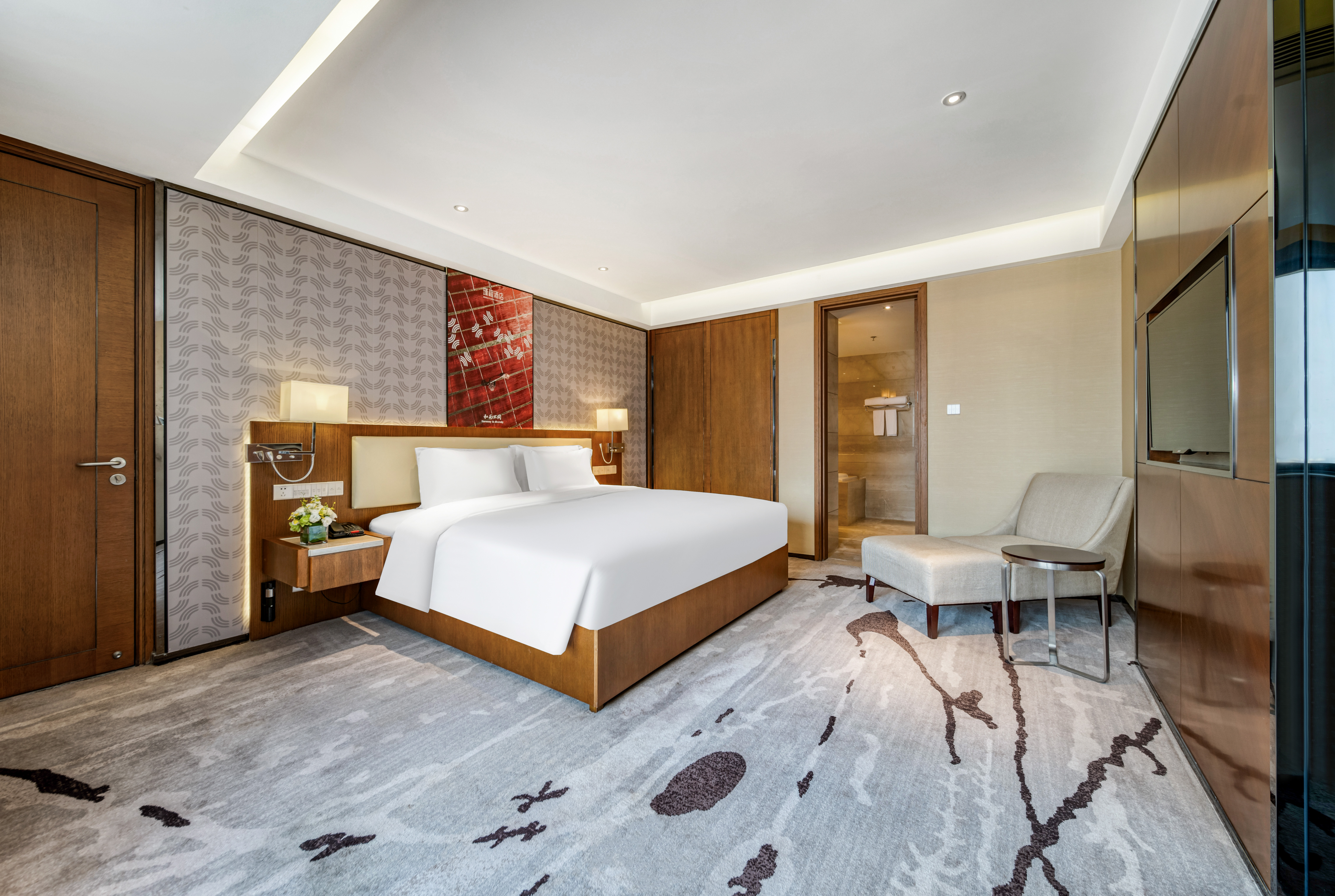 Deluxe Business Suite (Double Bed)