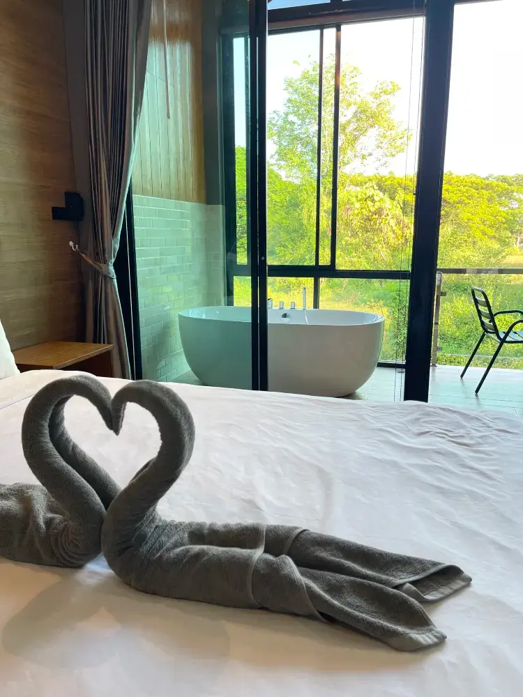 ห้องพักเตียงเดี่ยวพร้อมอ่างอาบน้ำ