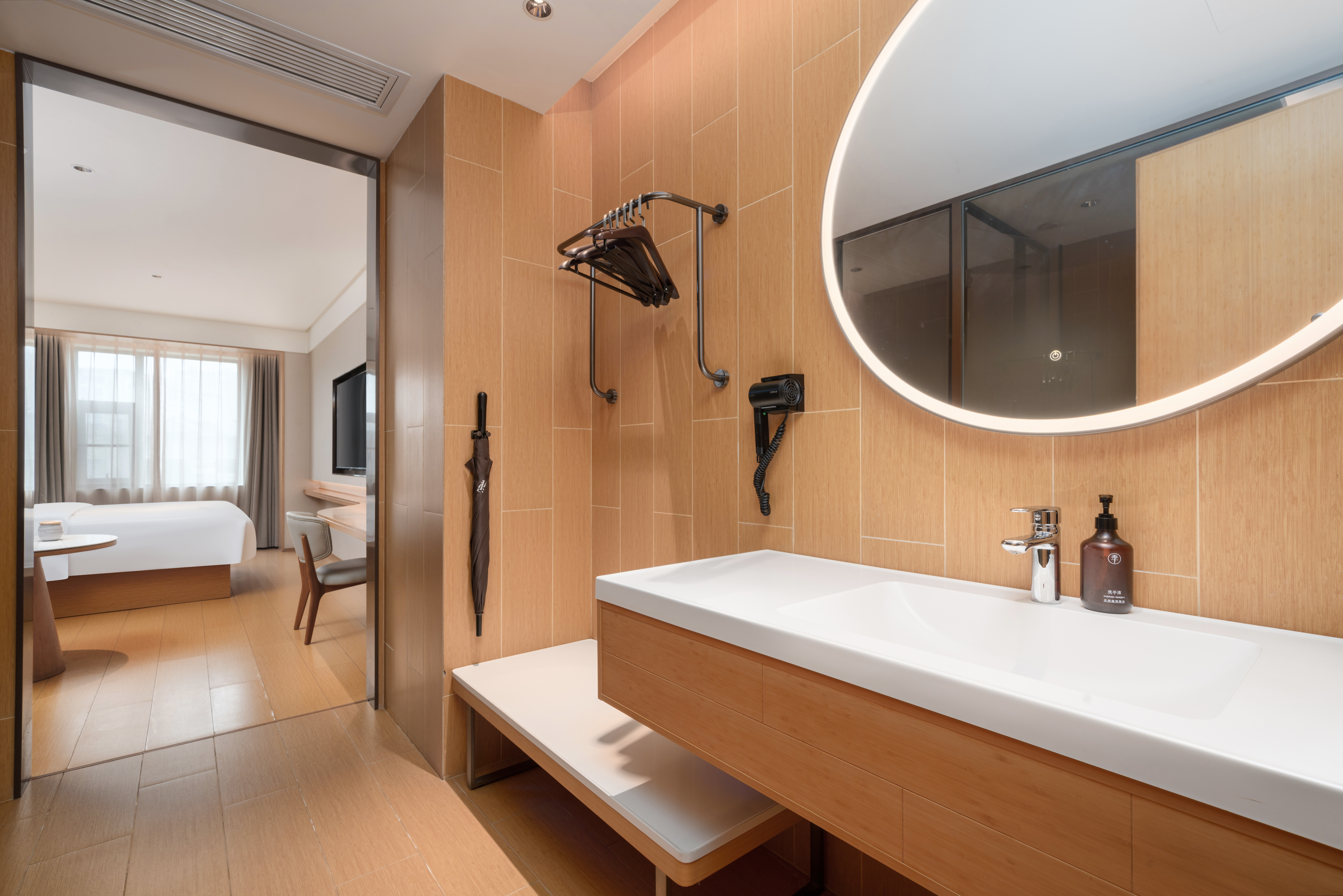 舒压高级大床房（电视投屏+加热马桶+淋浴顶喷）