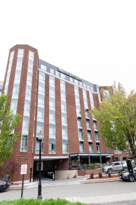 Iris Hotel Boston