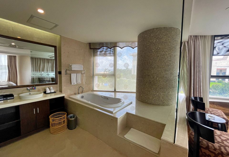 悦航.温馨家庭房