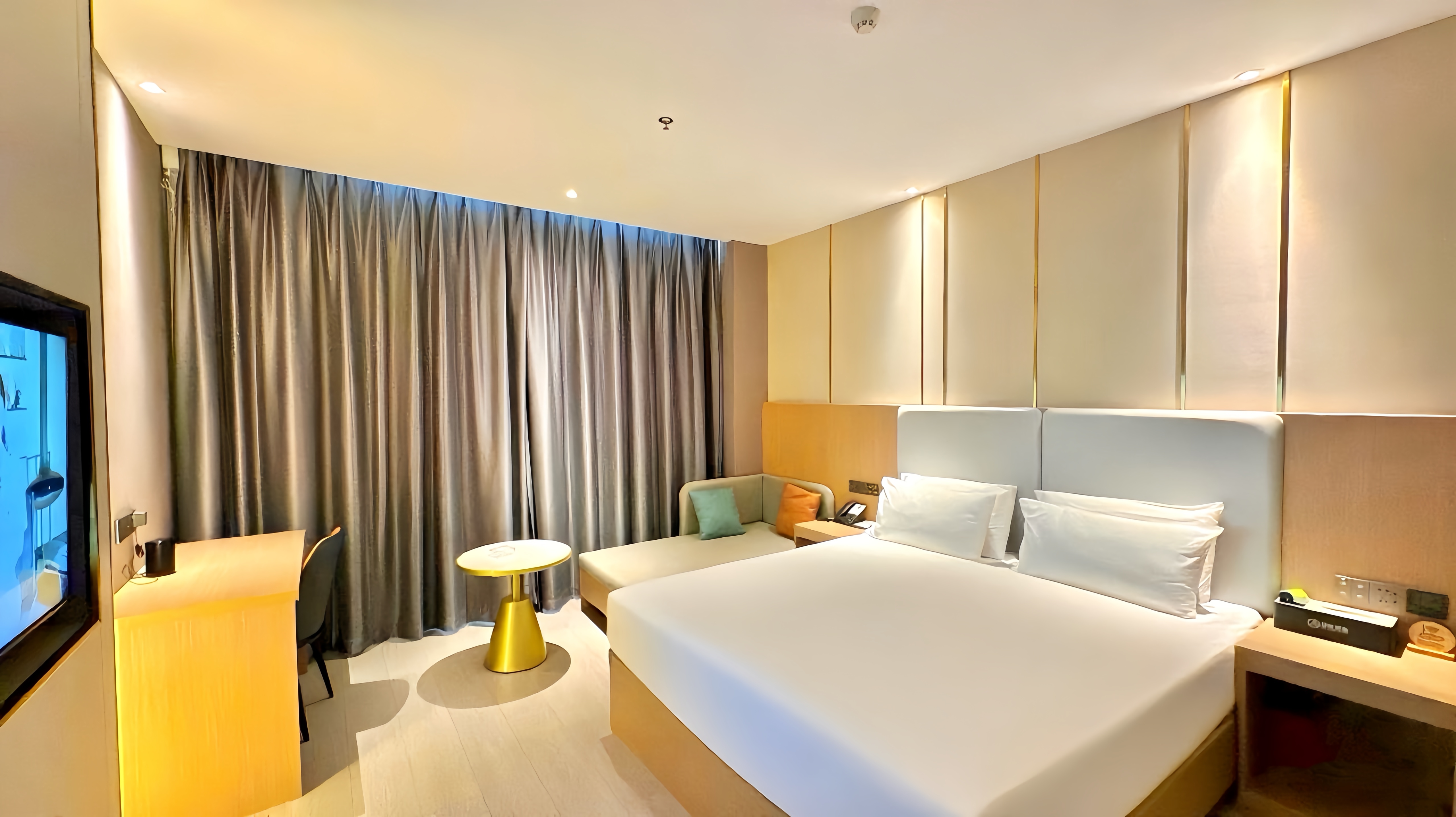 智能高级大床房（智能小度+零压梦百合床垫+地暖开放）