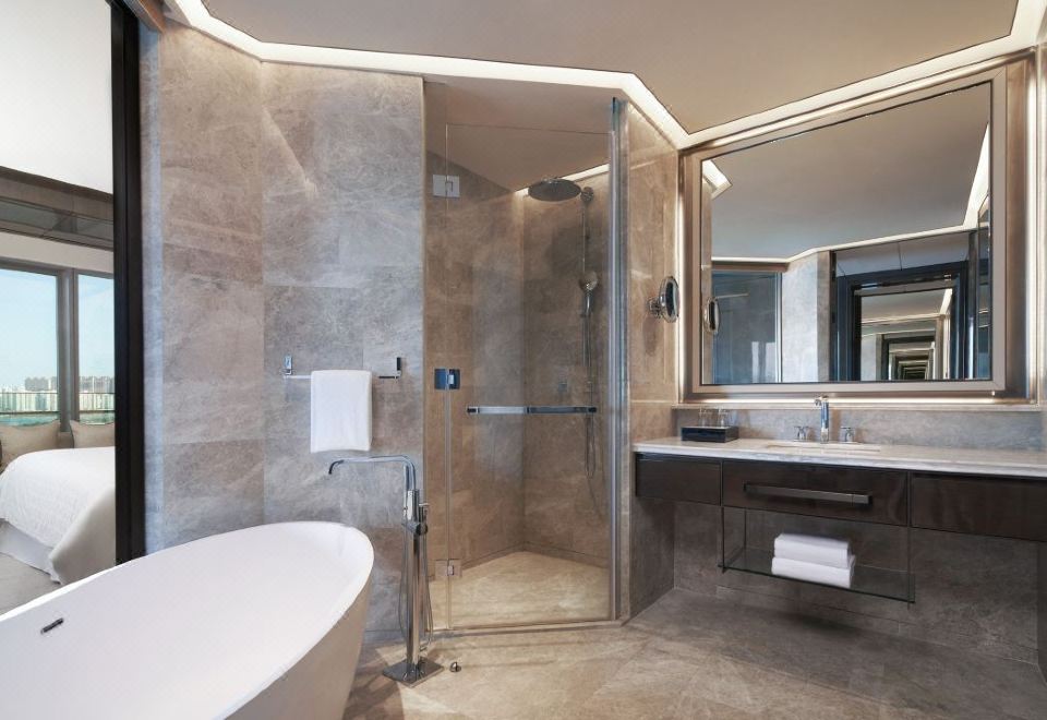 Sheraton Zhuhai HotelFamily Suite - 2-Bedroom, Sea-View