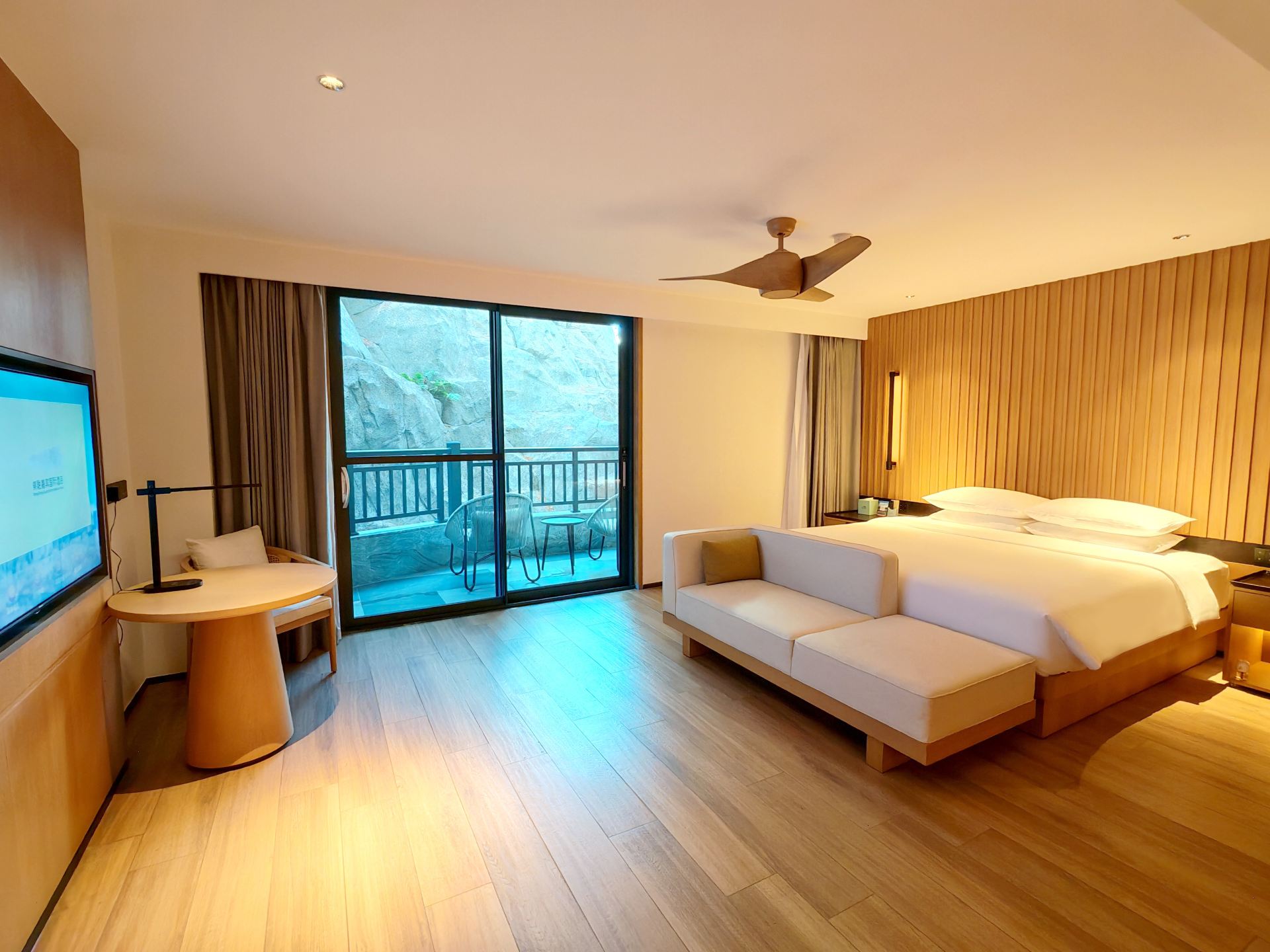 Premier Room (Double Bed)