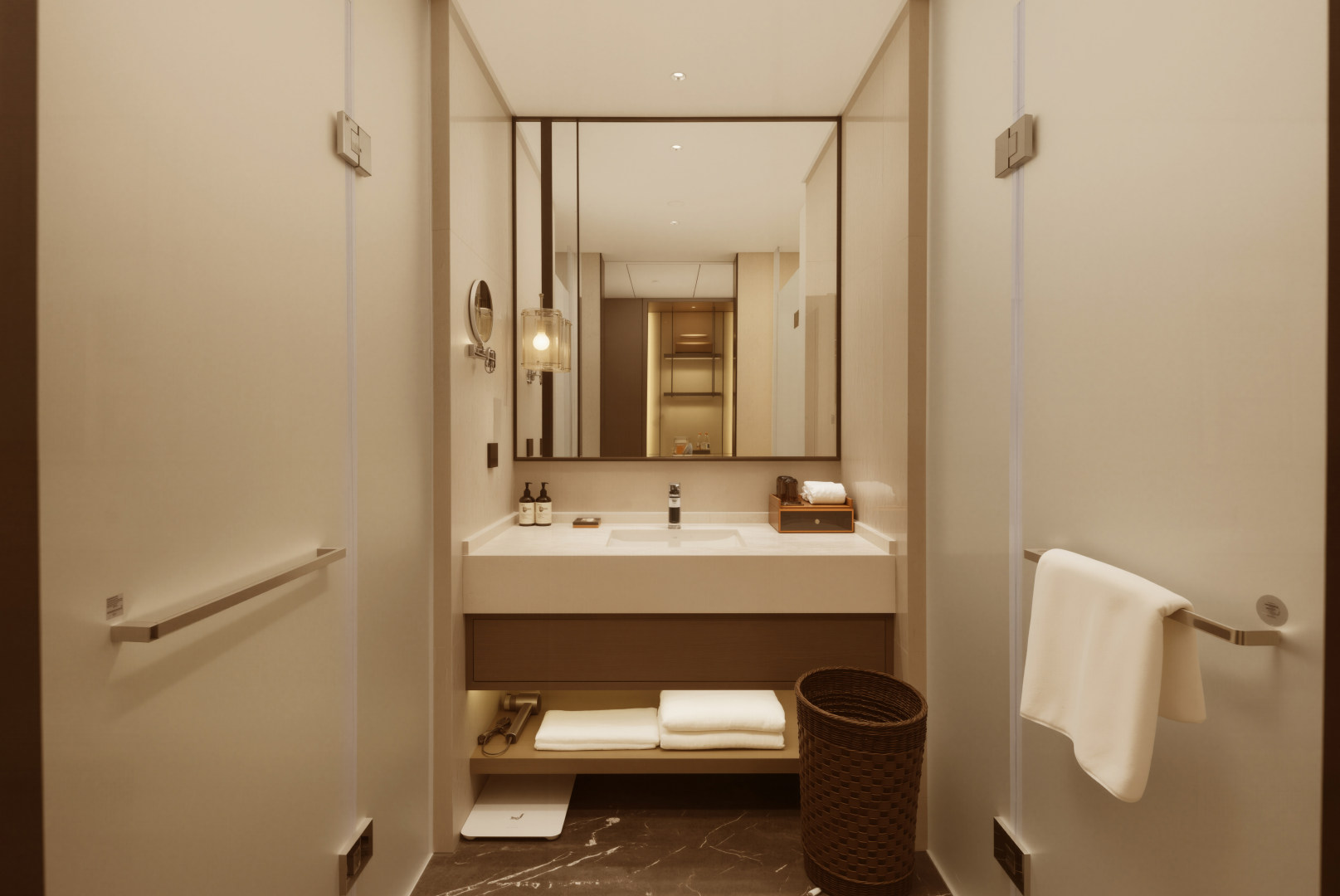 River View King Room