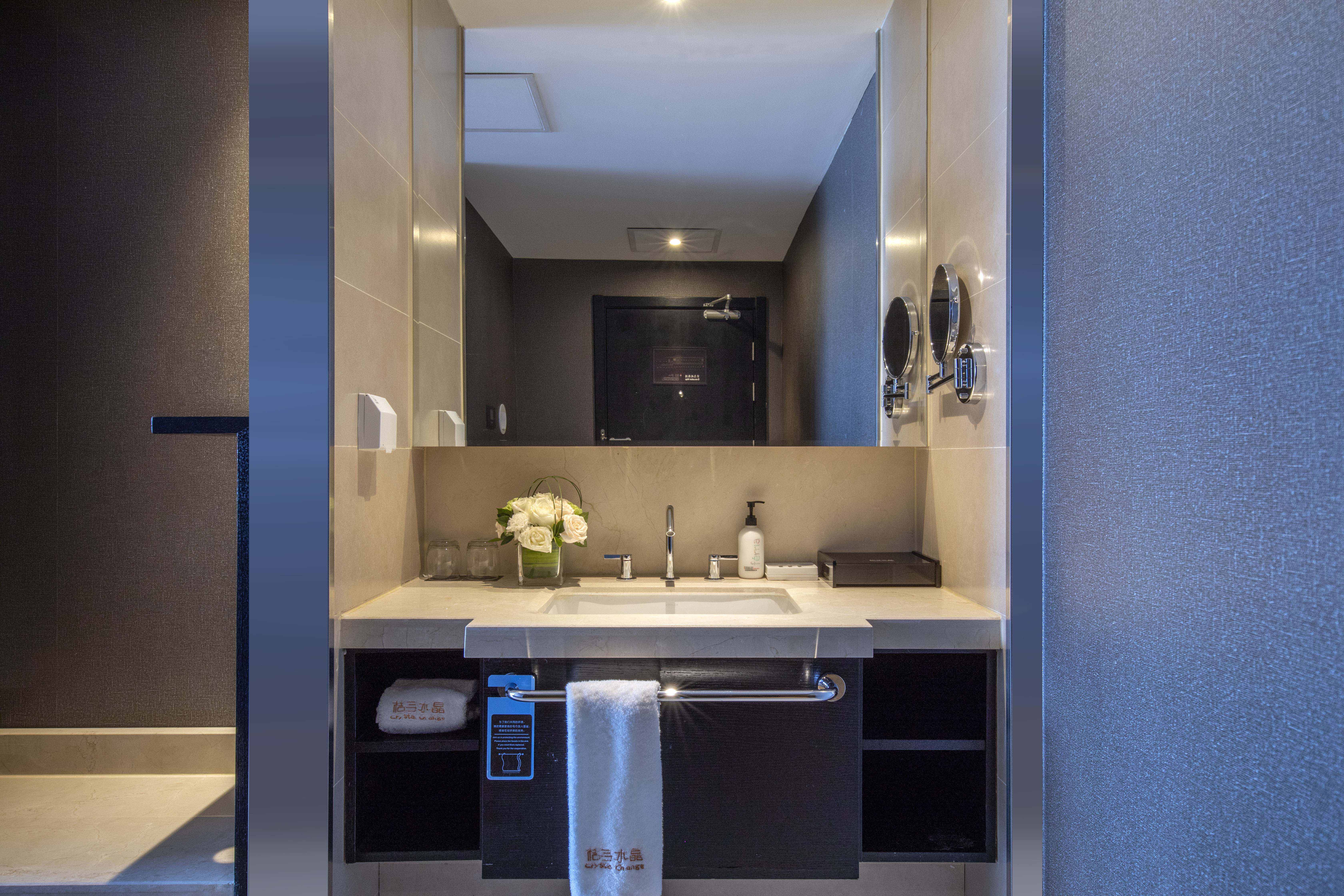 標準大床房（小冰箱＋深度睡眠枕）