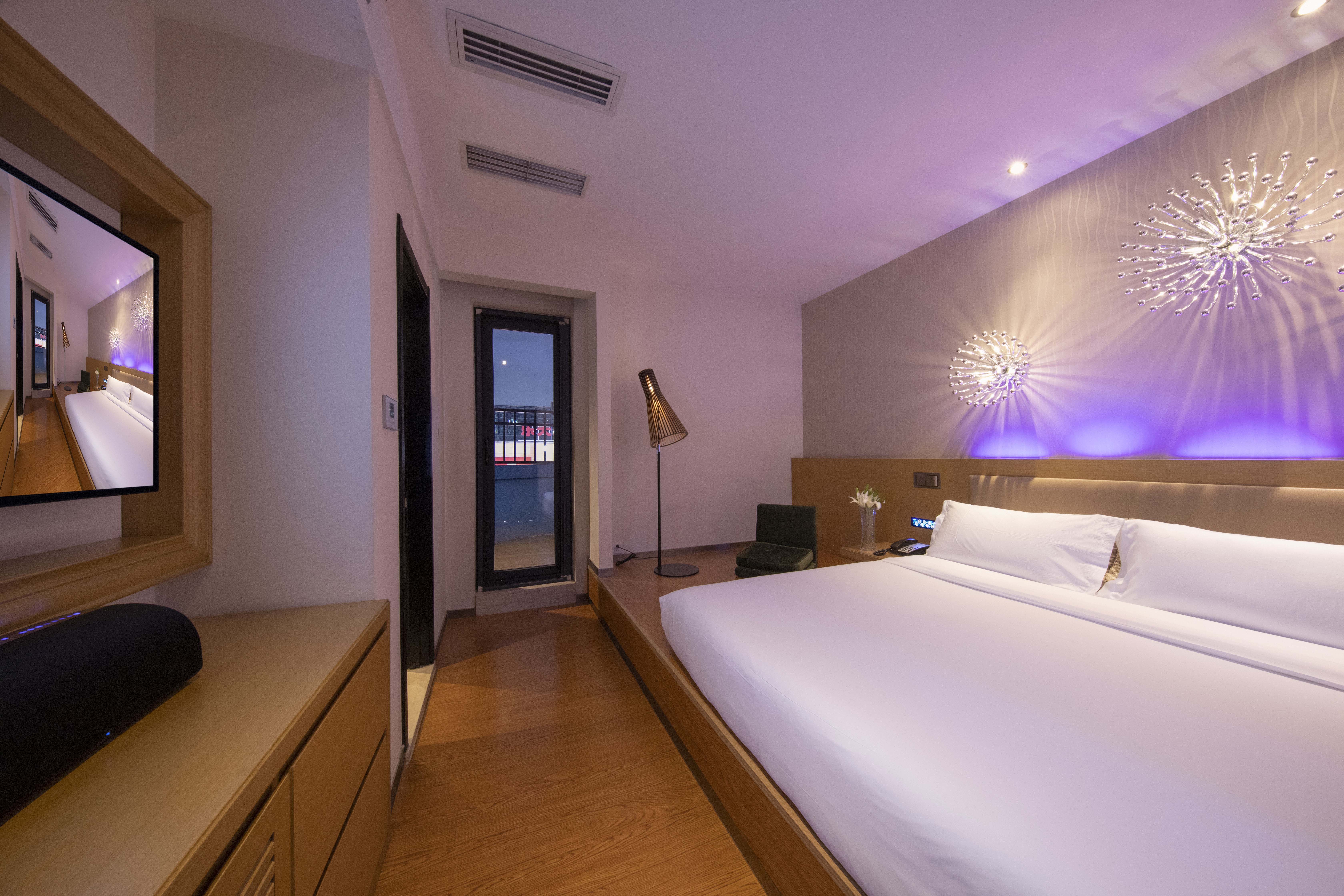 標準大床房（小冰箱＋深度睡眠枕）