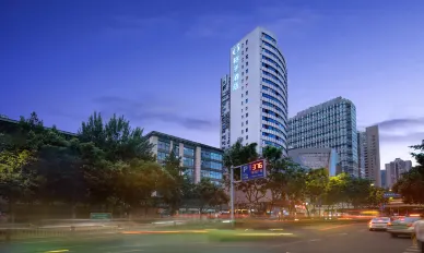 Orange Cheengdu Chunxi Road Center Hotel