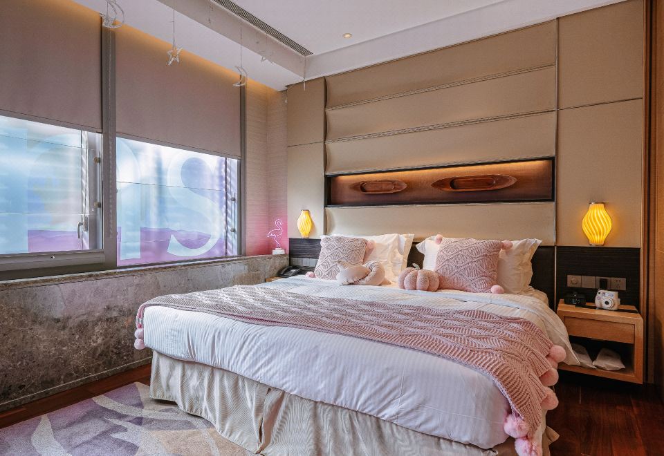 Ascott Central WuxiPink Themed Room