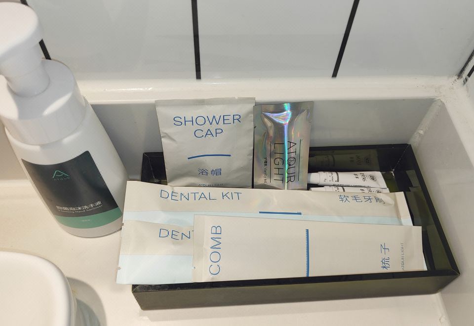 舒适大床房（小冰箱+手机投屏）