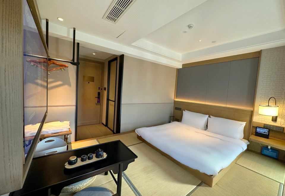 Beijing Gulou courtyard MANXIN HotelTatami Double Room