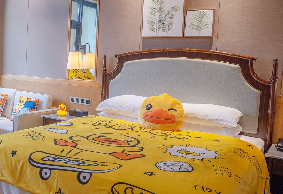 馨悦楼小黄鸭亲子房（新楼）