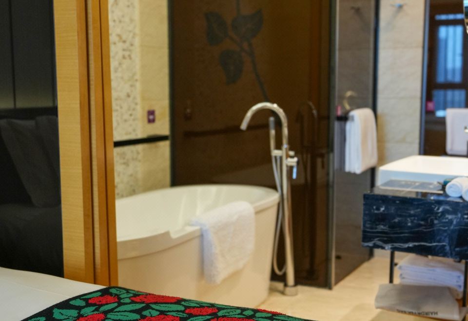 玫瑰主题行政双床房