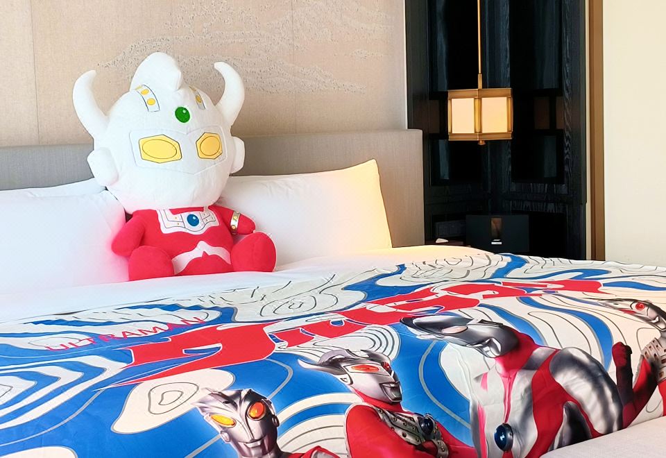 奥特曼亲子主题开放式江景套房