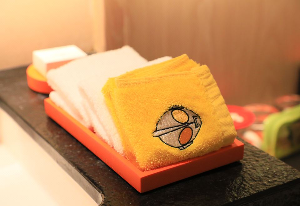 经典奥特曼主题湖景套房