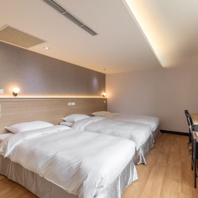 標準三人房 台北洛碁大飯店-新仕界優惠