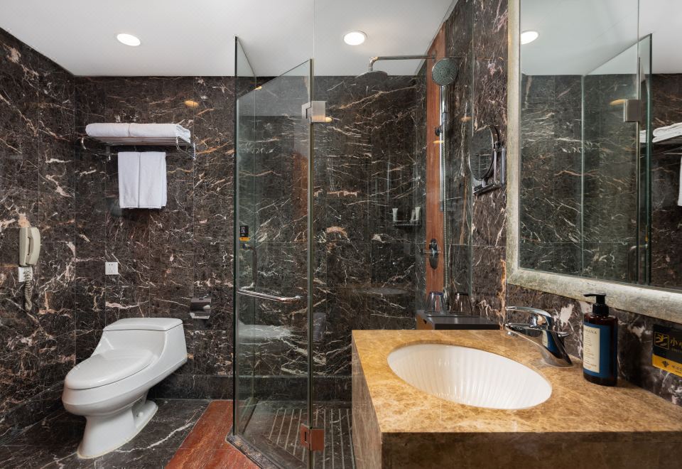 假日尊享双床房