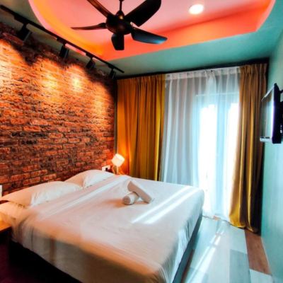 Studio Room Kupon Smile Hotel Danau Kota