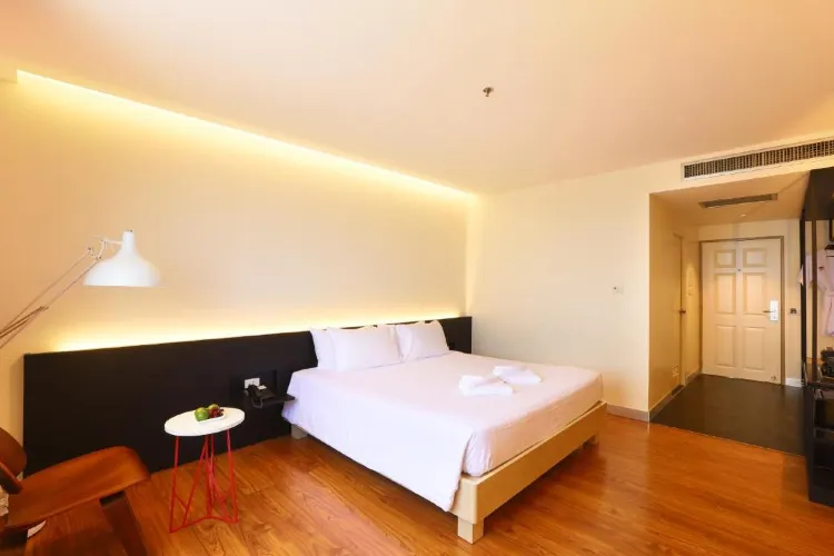 ห้องดีลักซ์เตียงใหญ่