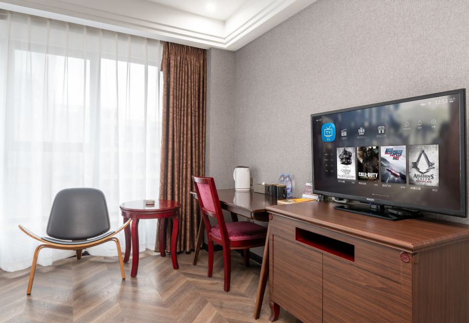 格菲高级大床房