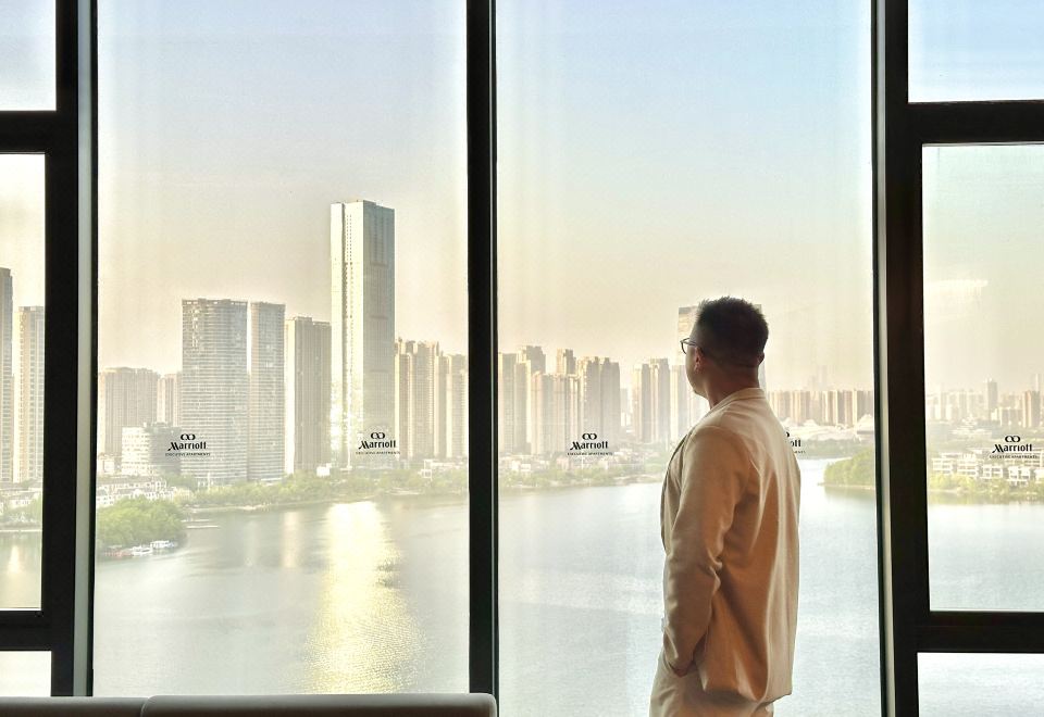 The Meixi Lake, Changsha Marriott Executive Apartments2 Bedroom Apartment, Lake View