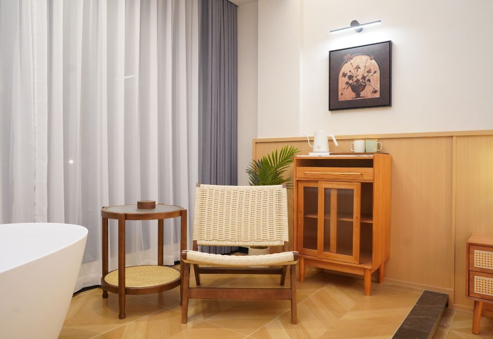 峽谷謐境·全景浴缸大床房