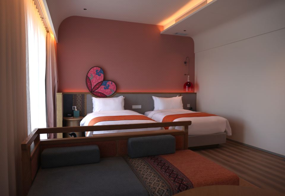 Grassland View Twin Room