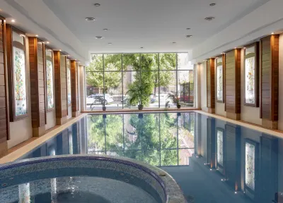 Lion's Garden Hotel Hotels in 
