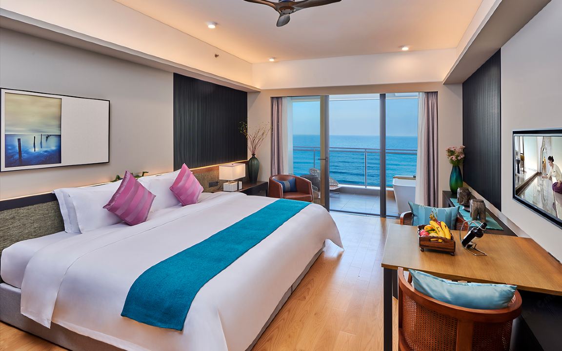 天际180°至尊正海景大床房