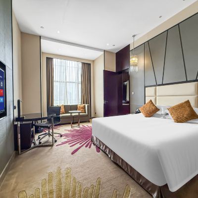 豪華商務套房「落地窗觀城景+行政商務+寬敞+中空夜景」 萬維飯店（中山燈都古鎮店）優惠