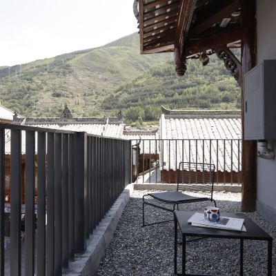 暮雲歸丨浴缸山景套房「舒適好眠+智能馬桶」 松潘五十六間房飯店優惠